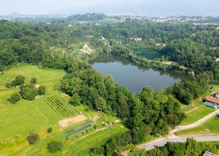 La Casa Del Mulino מלון Merone