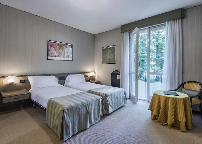 Отель La Casa Del Mulino Мероне