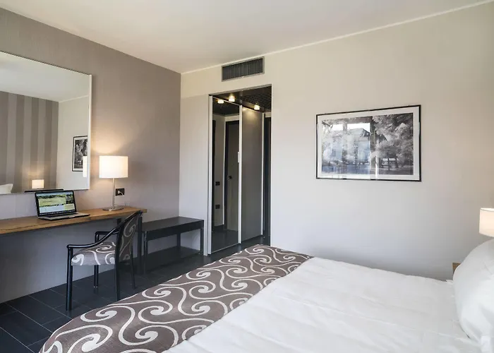 La Casa Del Mulino 3* Merone